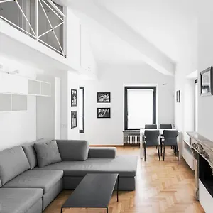 https://living-brera-a-unique-experience-vicolo-fiori.italymilanhotels.net